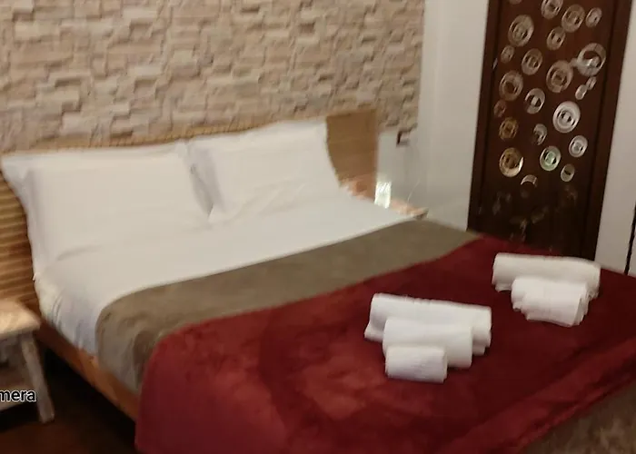 Historic Centre Of בית נופש