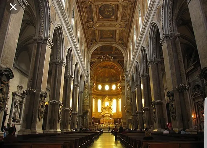 Historic Centre Of בית נופש *